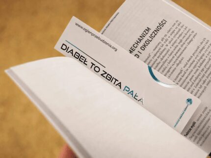 Zakładka do książki "Diabeł To Zbita Pała" (biała) - 21cm